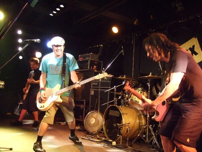 NOFX ganha documentário sobre quatro décadas de carreira