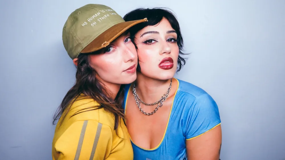 Daisy Grenade relança EP com Patrick Stump, Dan Campbell e mais convidados